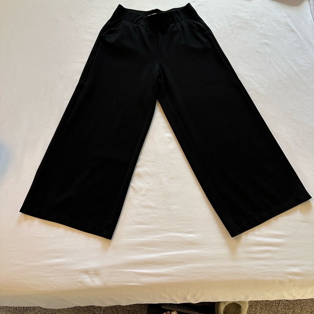 Max Studio Black Wide-Leg Cropped Pants